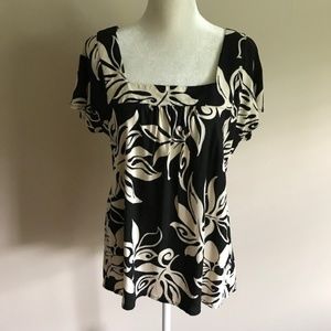 Hilo Hattie Black/Cream Floral Hawaiian Blouse/Top